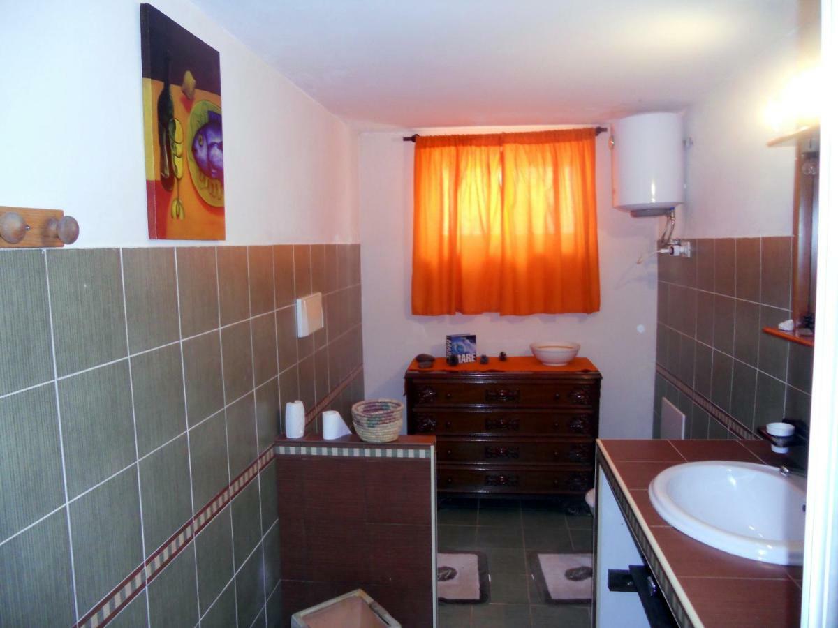 Villa A Due Passi Dal Mare Con Piscina à Fontane Bianche Extérieur photo