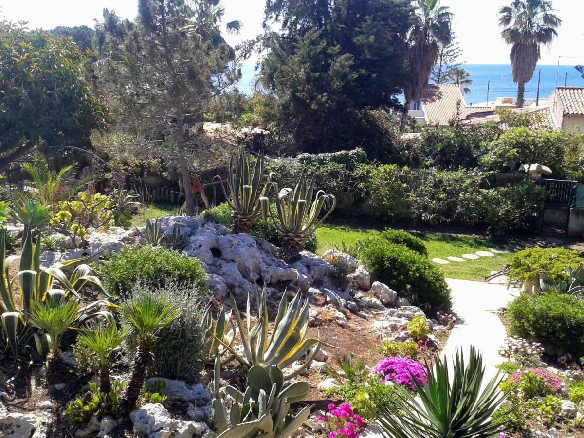 Villa A Due Passi Dal Mare Con Piscina à Fontane Bianche Extérieur photo